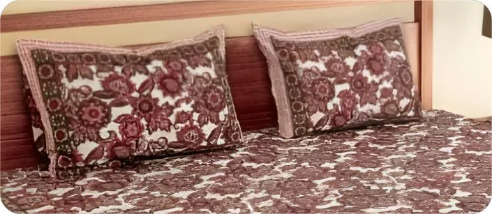 red floral at blue variation main - Copy.webp